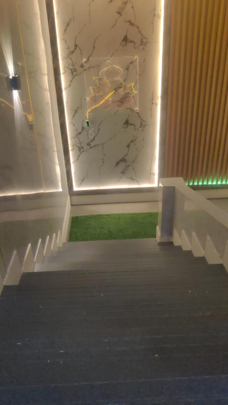 Royal Inn Guwahati Exteriör bild