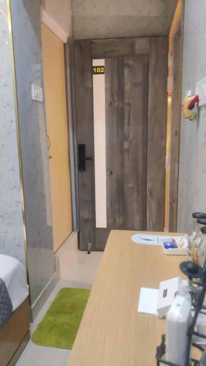 Royal Inn Guwahati Exteriör bild